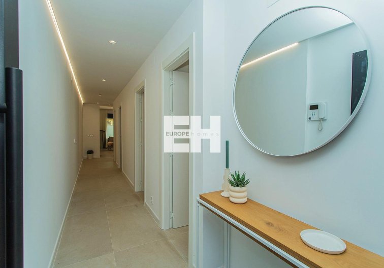 Resale - town house - Torrevieja - La Siesta