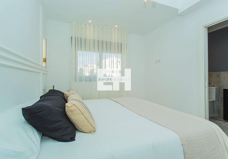 Resale - town house - Torrevieja - La Siesta