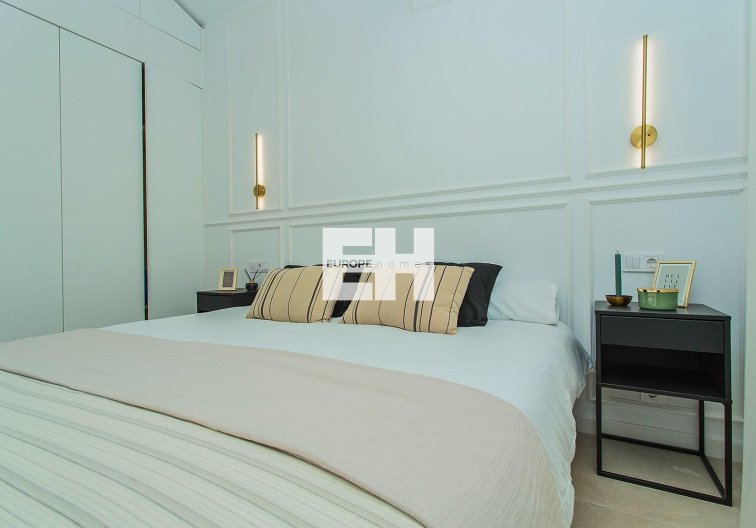 Resale - town house - Torrevieja - La Siesta