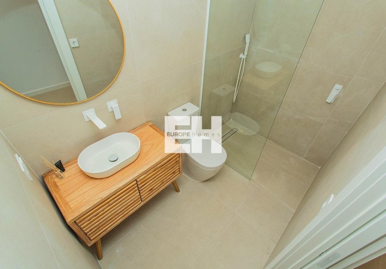 Resale - town house - Torrevieja - La Siesta