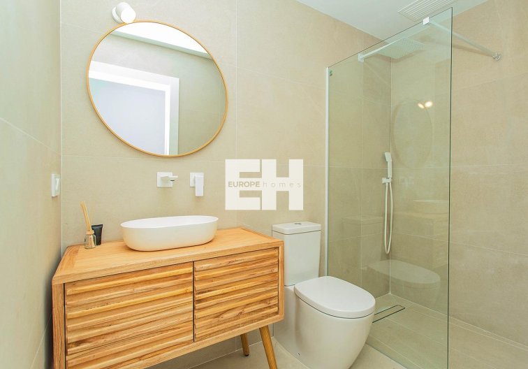 Resale - town house - Torrevieja - La Siesta