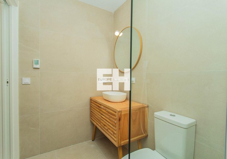 Resale - town house - Torrevieja - La Siesta
