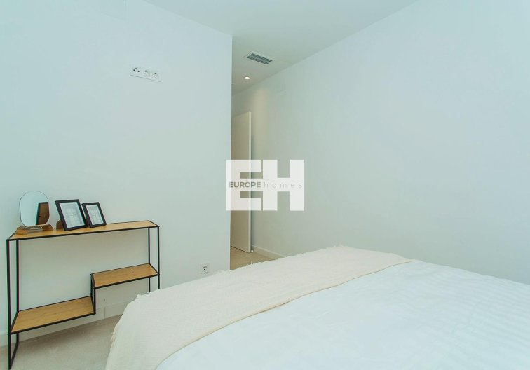 Resale - town house - Torrevieja - La Siesta