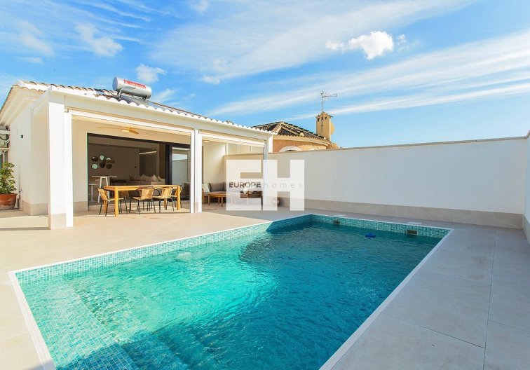 Resale - town house - Torrevieja - La Siesta