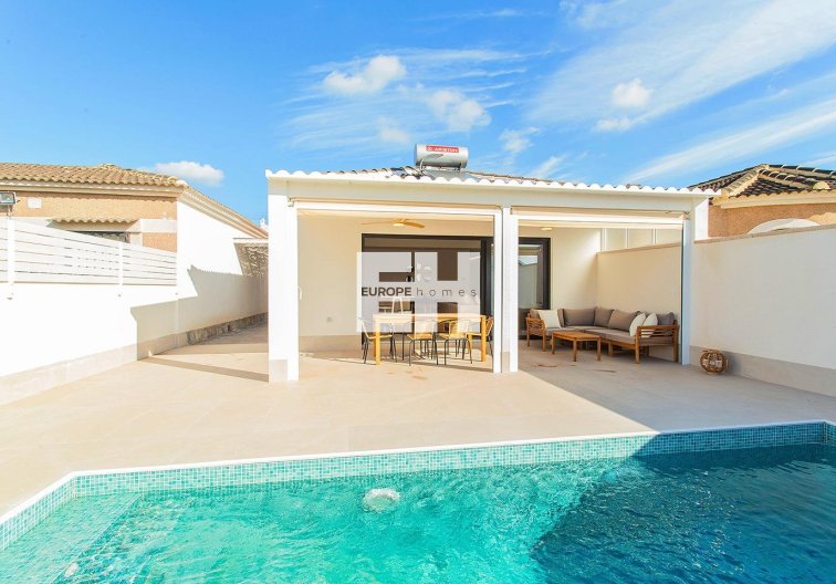 Resale - town house - Torrevieja - La Siesta
