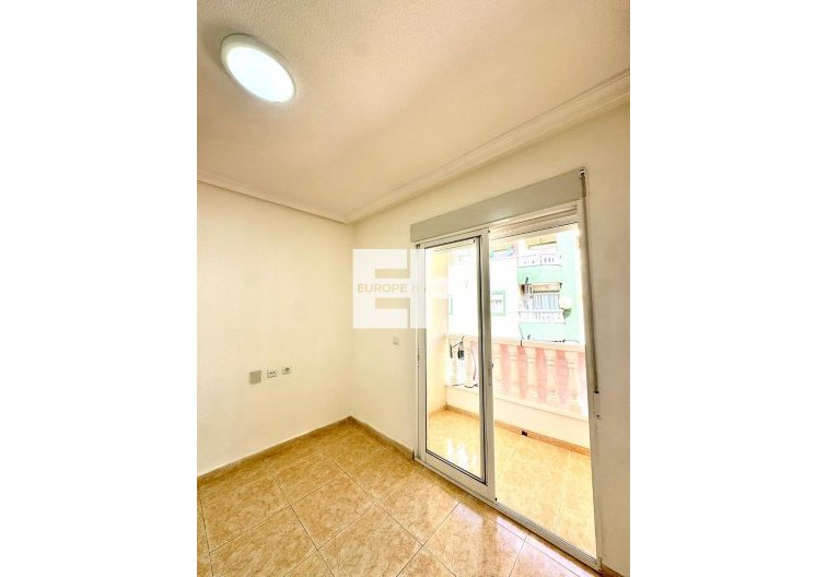 Revente - Appartement - Torrevieja - Centro