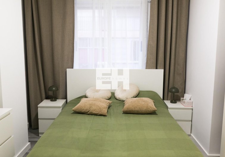 Wiederverkauf - Wohnung - Torrevieja - Centro
