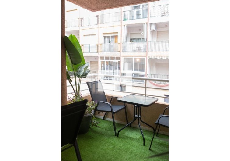 Wiederverkauf - Wohnung - Torrevieja - Centro