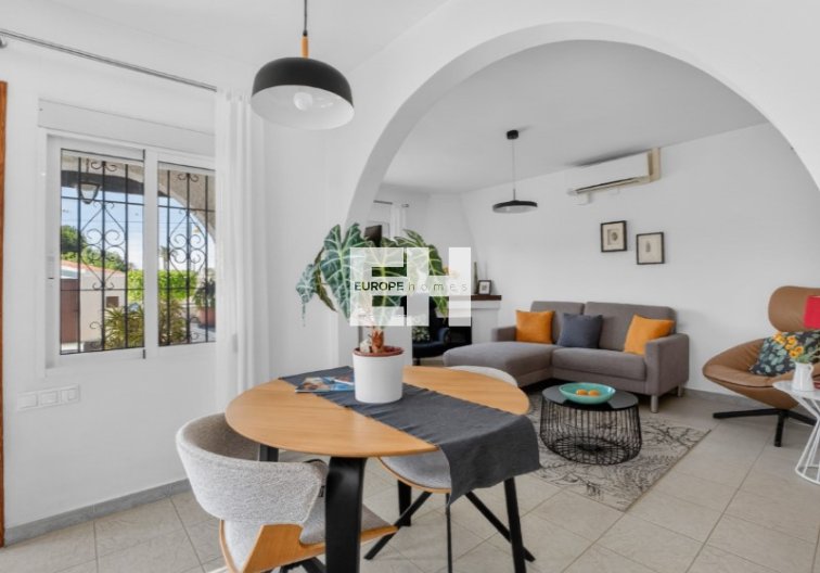 Herverkoop - villa - Torrevieja - Costa Blanca