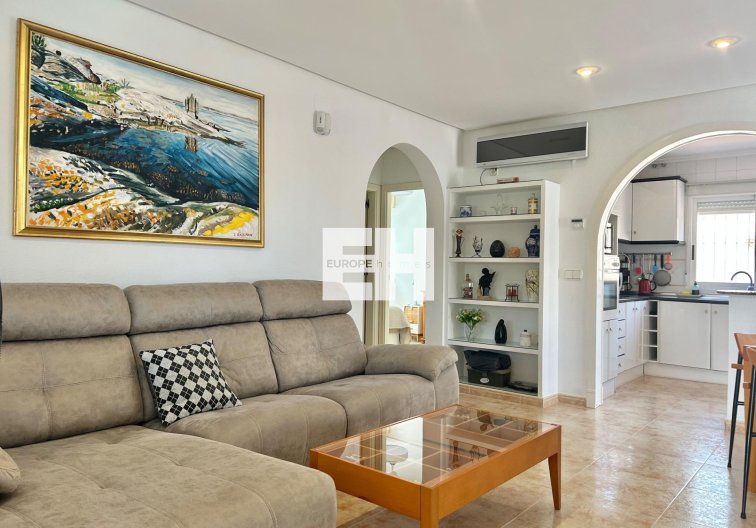 Resale - villa - Torrevieja - San Luis