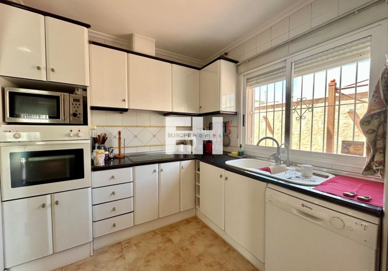 Resale - villa - Torrevieja - San Luis