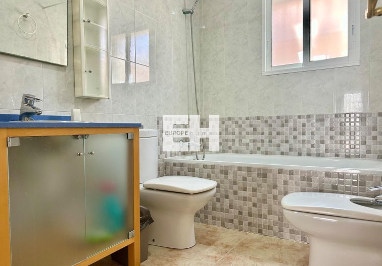 Resale - villa - Torrevieja - San Luis