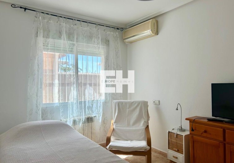 Resale - villa - Torrevieja - San Luis