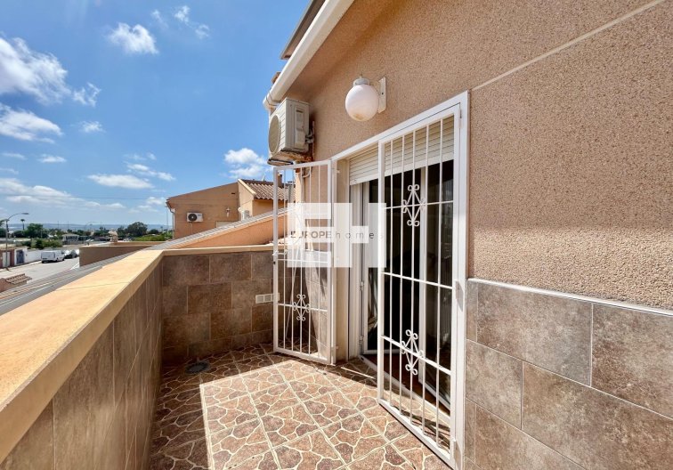 Resale - villa - Torrevieja - San Luis