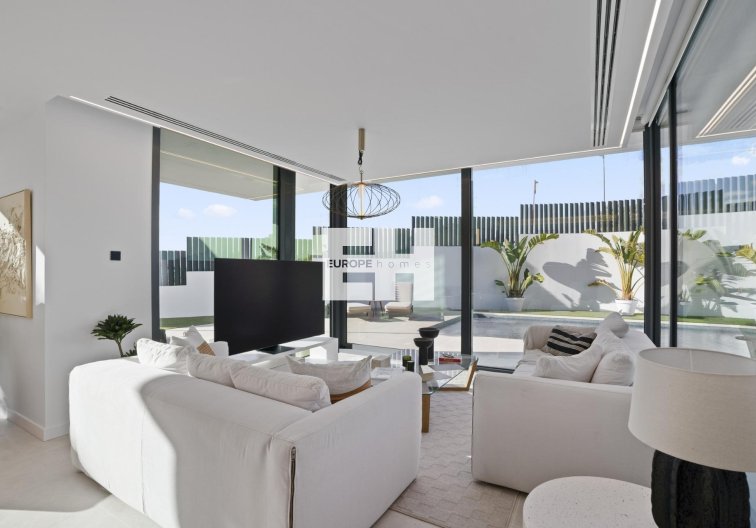 Neubau - villa - Benidorm - Rincón De Loix