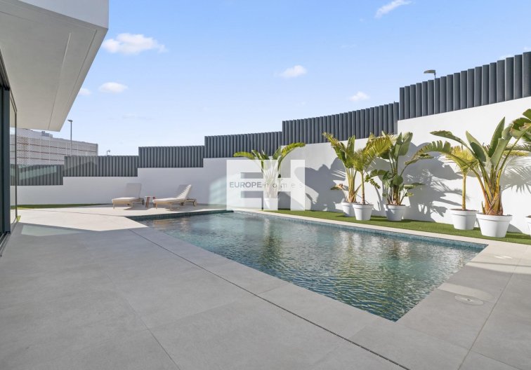 Neubau - villa - Benidorm - Rincón De Loix