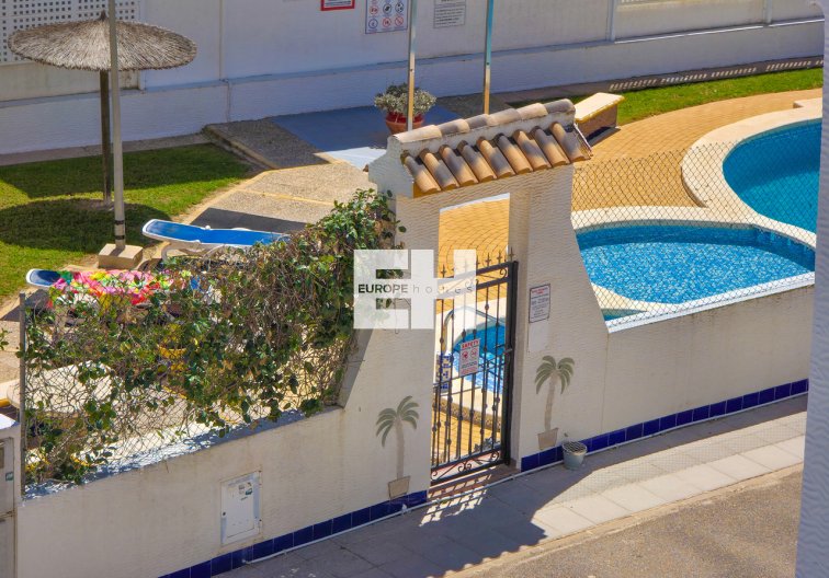 Segunda mano - Apartamento  - Vistabella Golf Entre Naranjos - Inland