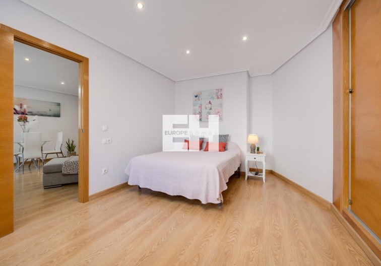 Wiederverkauf - Wohnung - Torrevieja - Centro