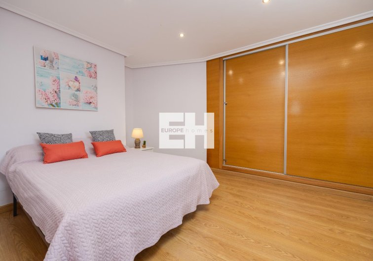 Wiederverkauf - Wohnung - Torrevieja - Centro