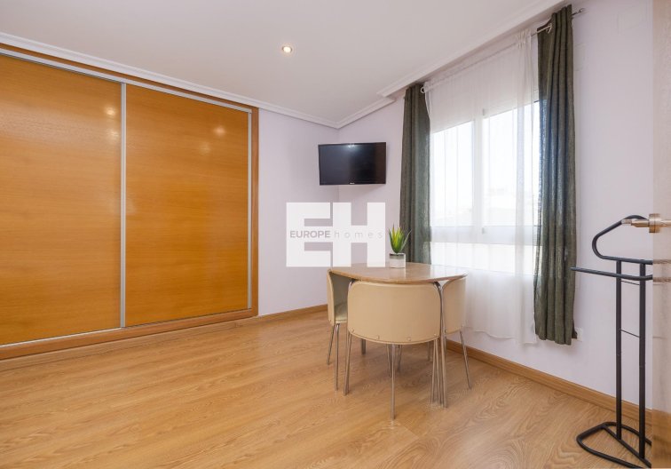 Wiederverkauf - Wohnung - Torrevieja - Centro