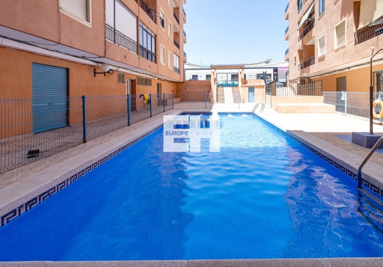 Wiederverkauf - Wohnung - Torrevieja - Centro