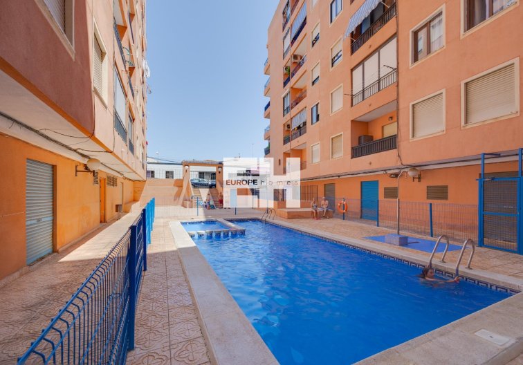 Wiederverkauf - Wohnung - Torrevieja - Centro