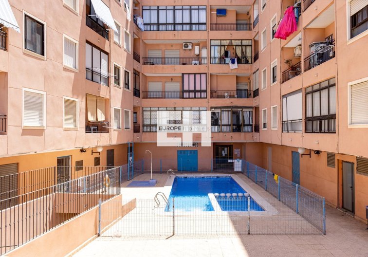 Wiederverkauf - Wohnung - Torrevieja - Centro