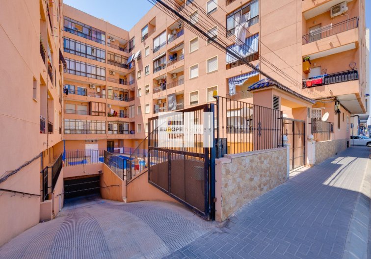 Wiederverkauf - Wohnung - Torrevieja - Centro