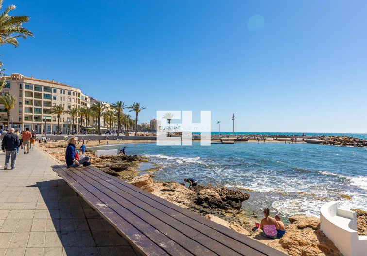 Wiederverkauf - Wohnung - Torrevieja - Centro