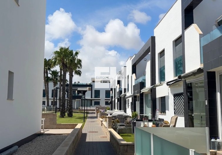 Segunda mano - Apartamento  - La Zenia - Costa Blanca