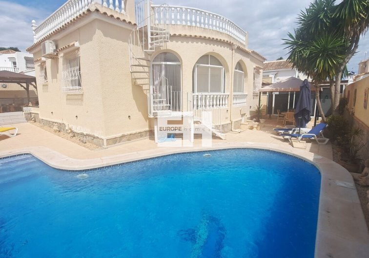 Wiederverkauf - villa - Villamartin - Costa Blanca