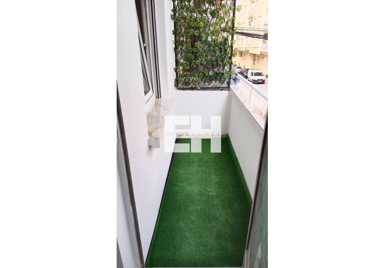 Wiederverkauf - Wohnung - Torrevieja - Centro