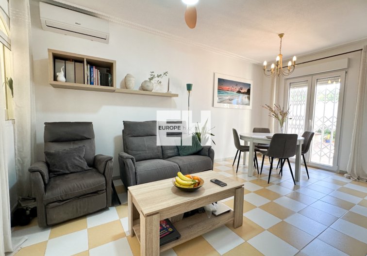 Herverkoop - villa - Torrevieja - Costa Blanca