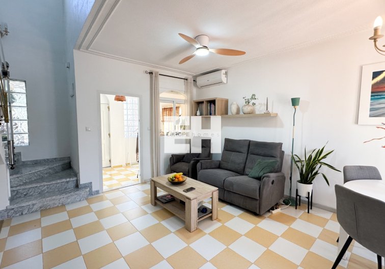 Herverkoop - villa - Torrevieja - Costa Blanca