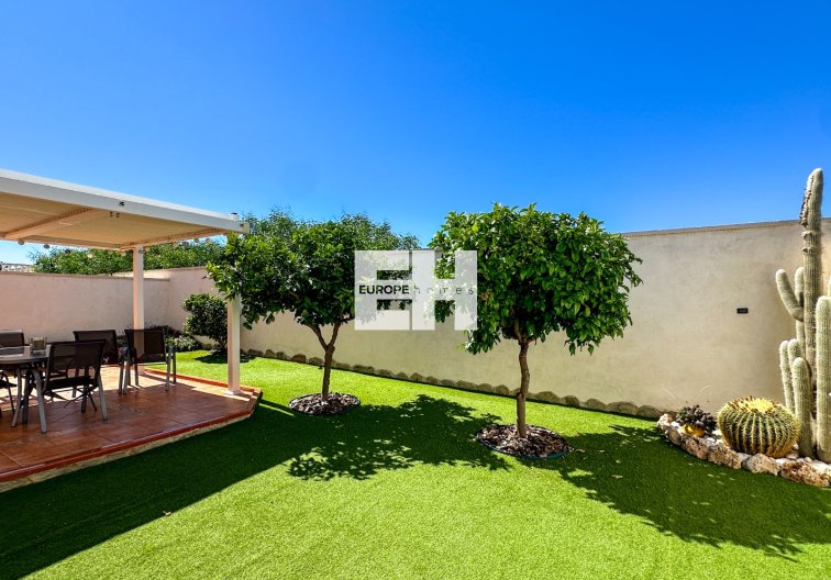 Herverkoop - villa - Torrevieja - Costa Blanca