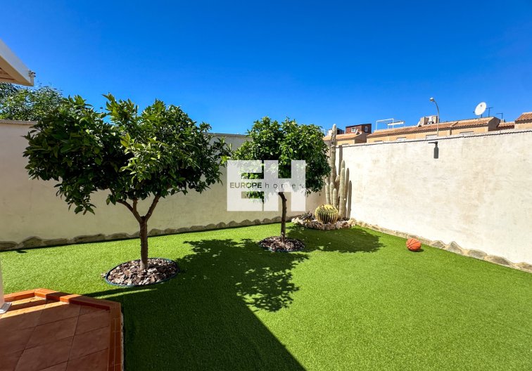 Herverkoop - villa - Torrevieja - Costa Blanca