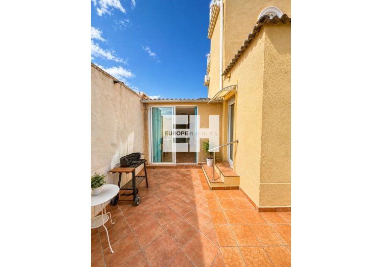 Herverkoop - villa - Torrevieja - Costa Blanca
