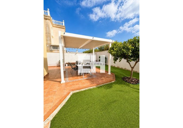 Herverkoop - villa - Torrevieja - Costa Blanca