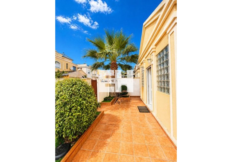 Herverkoop - villa - Torrevieja - Costa Blanca