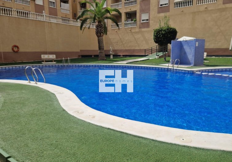 Segunda mano - Apartamento  - Torrevieja - Centro