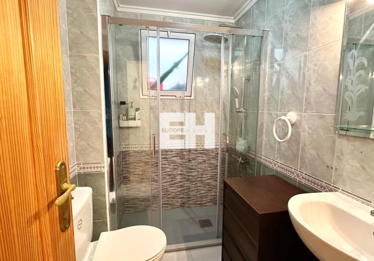 Segunda mano - Apartamento  - Torrevieja - Centro