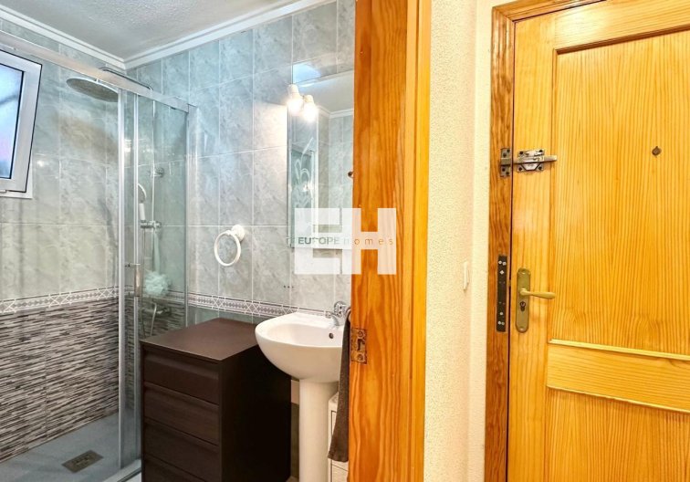 Segunda mano - Apartamento  - Torrevieja - Centro