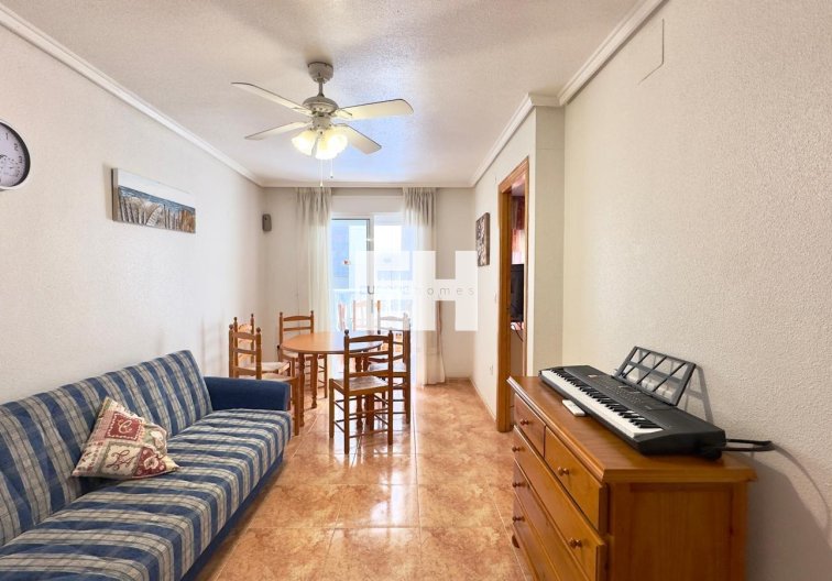 Segunda mano - Apartamento  - Torrevieja - Centro