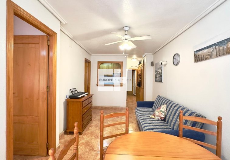 Segunda mano - Apartamento  - Torrevieja - Centro