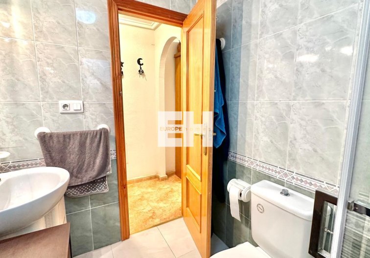 Segunda mano - Apartamento  - Torrevieja - Centro