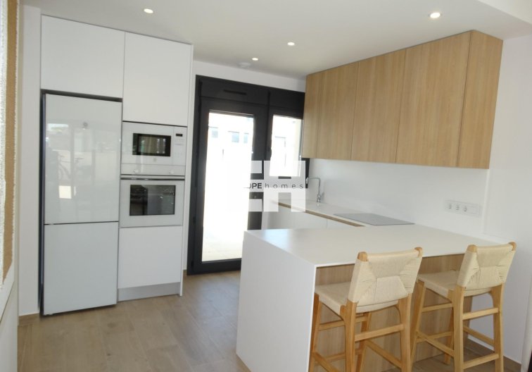 Neubau - Bungalow - Pilar de la Horadada - pueblo