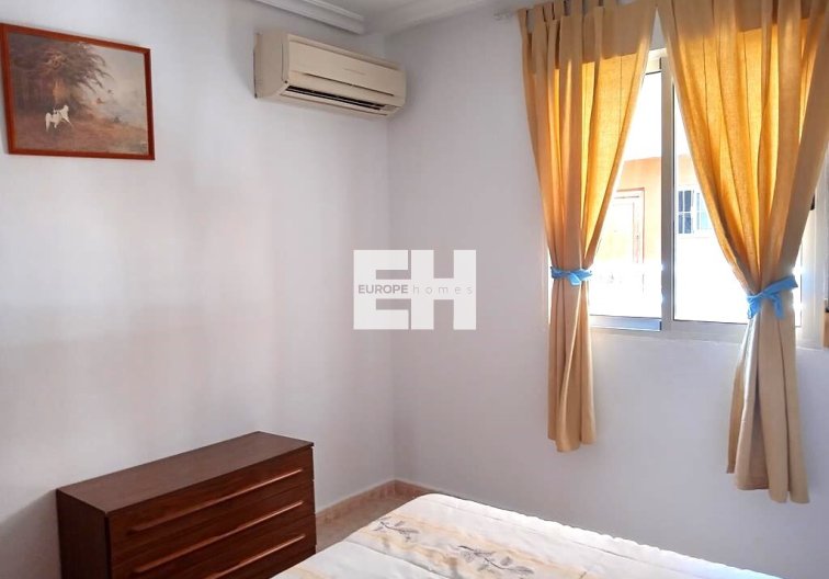 Resale - Apartment - Torrevieja - El Molino