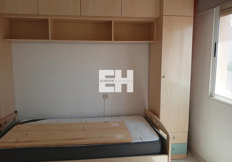 Herverkoop - Duplex - Torrevieja - Carrefour