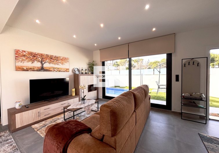 Wiederverkauf - villa - Villamartin - Costa Blanca