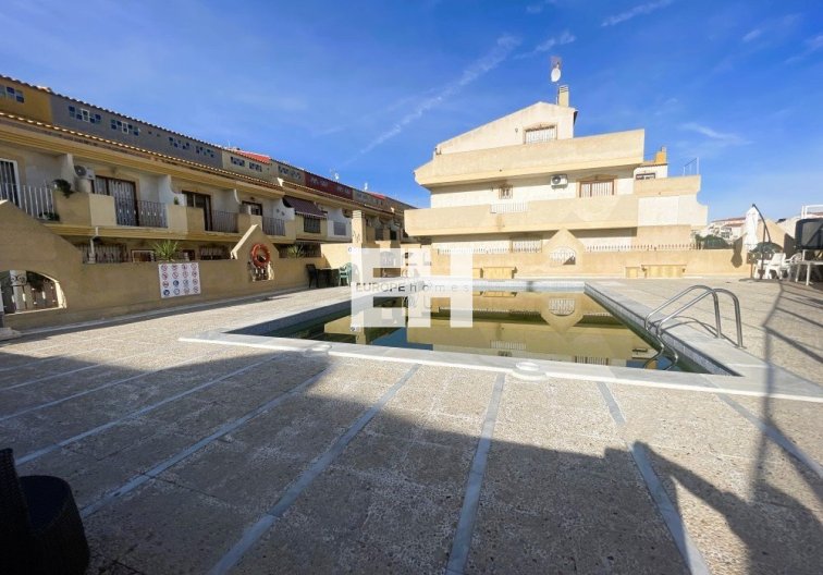 Herverkoop - town house - Orihuela Costa - Costa Blanca